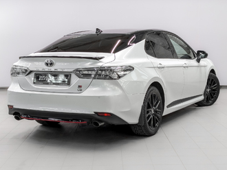фото Toyota Camry VIII 2021