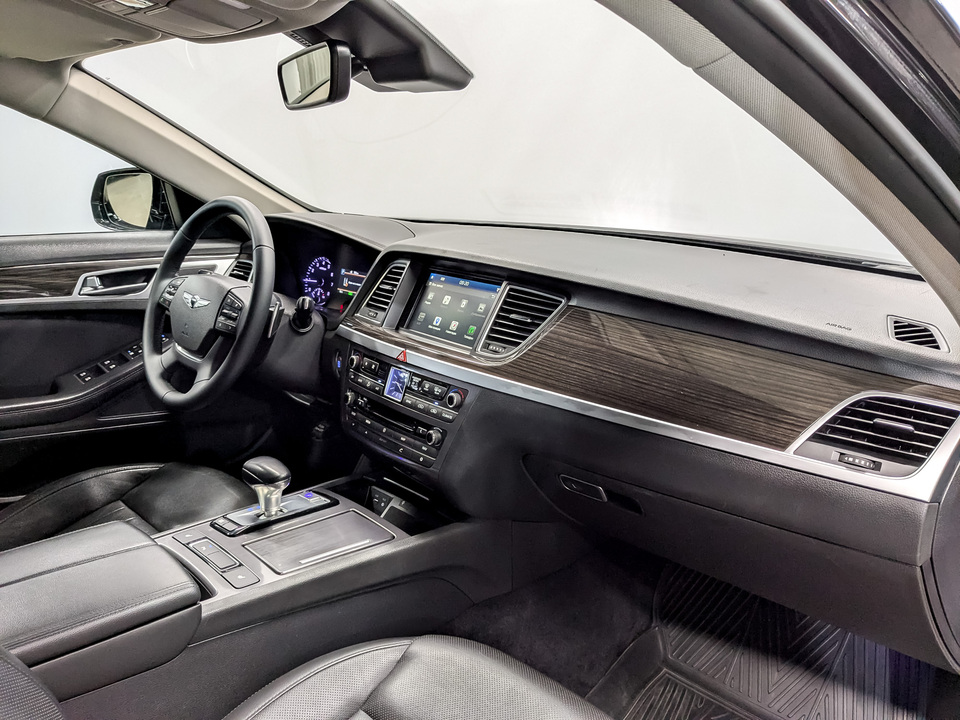 Genesis G80 с пробегом в автосалоне Форис Авто