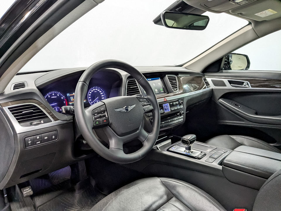 Genesis G80 с пробегом в автосалоне Форис Авто