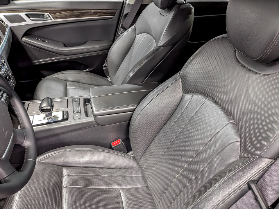 Genesis G80 с пробегом в автосалоне Форис Авто