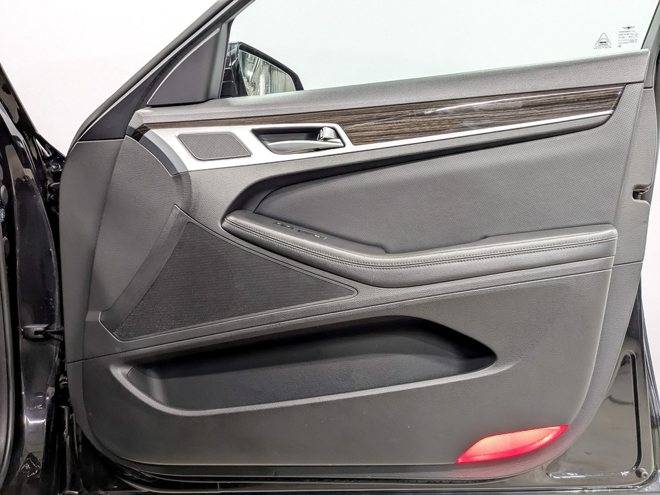 Genesis G80 с пробегом в автосалоне Форис Авто