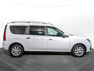 фото Lada Largus 2024