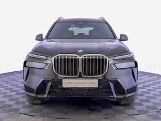фото BMW X7 (G07) 2024