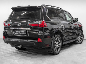 фото Lexus LX III 2020