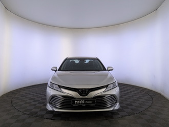 фото Toyota Camry VIII 2019