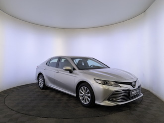 фото Toyota Camry VIII 2019