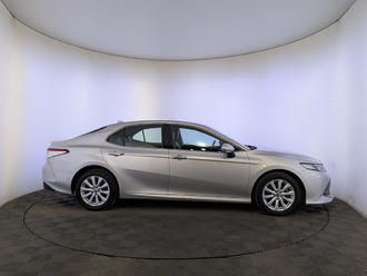 фото Toyota Camry VIII 2019