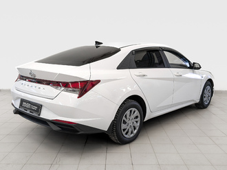 фото Hyundai Elantra VII 2021