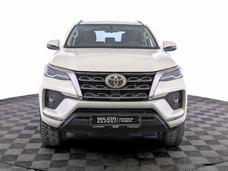 фото Toyota Fortuner II 2021