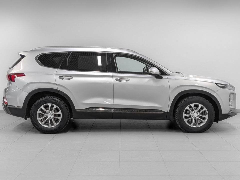 Hyundai Santa Fe с пробегом в автосалоне Форис Авто