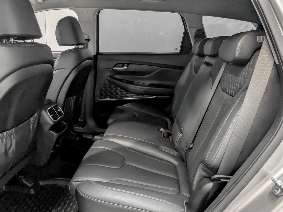 Hyundai Santa Fe с пробегом в автосалоне Форис Авто