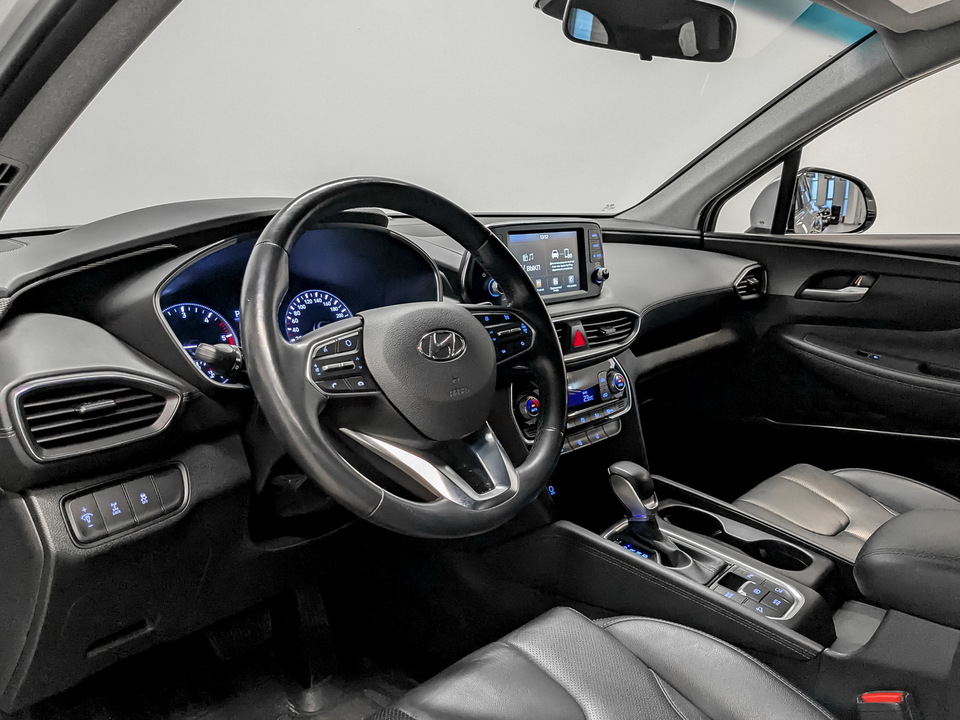 Hyundai Santa Fe с пробегом в автосалоне Форис Авто