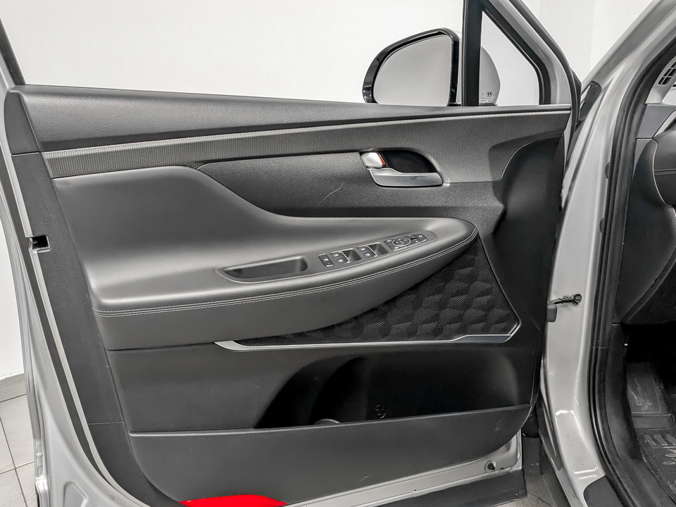 Hyundai Santa Fe с пробегом в автосалоне Форис Авто