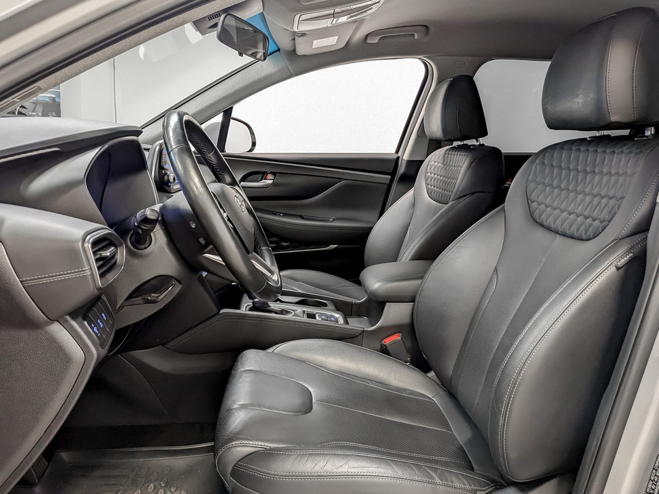 Hyundai Santa Fe с пробегом в автосалоне Форис Авто