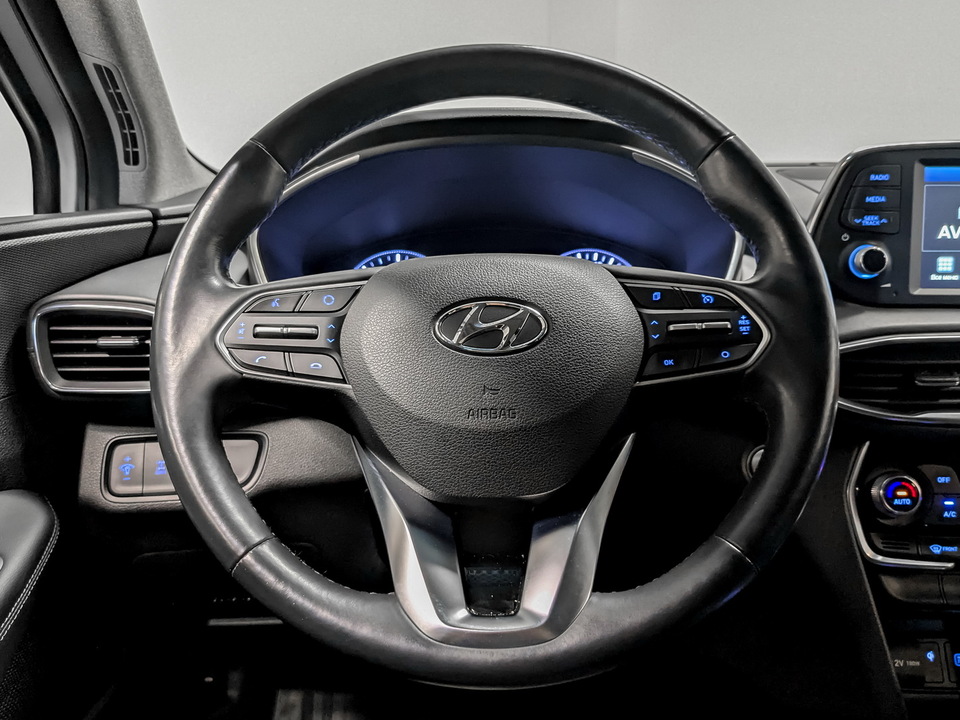 Hyundai Santa Fe с пробегом в автосалоне Форис Авто