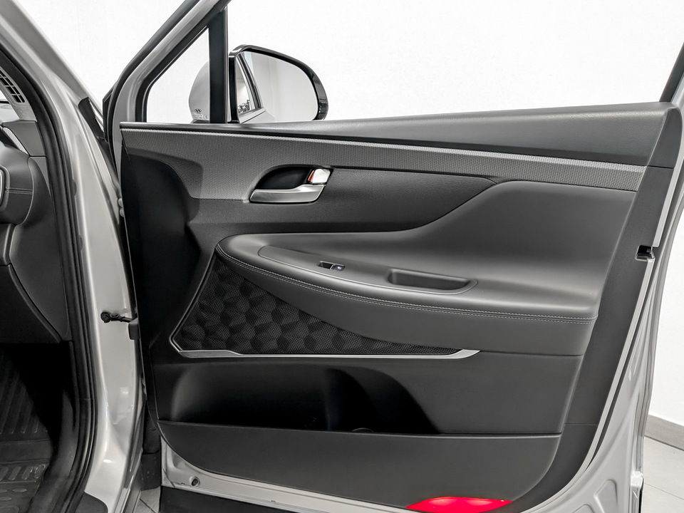 Hyundai Santa Fe с пробегом в автосалоне Форис Авто