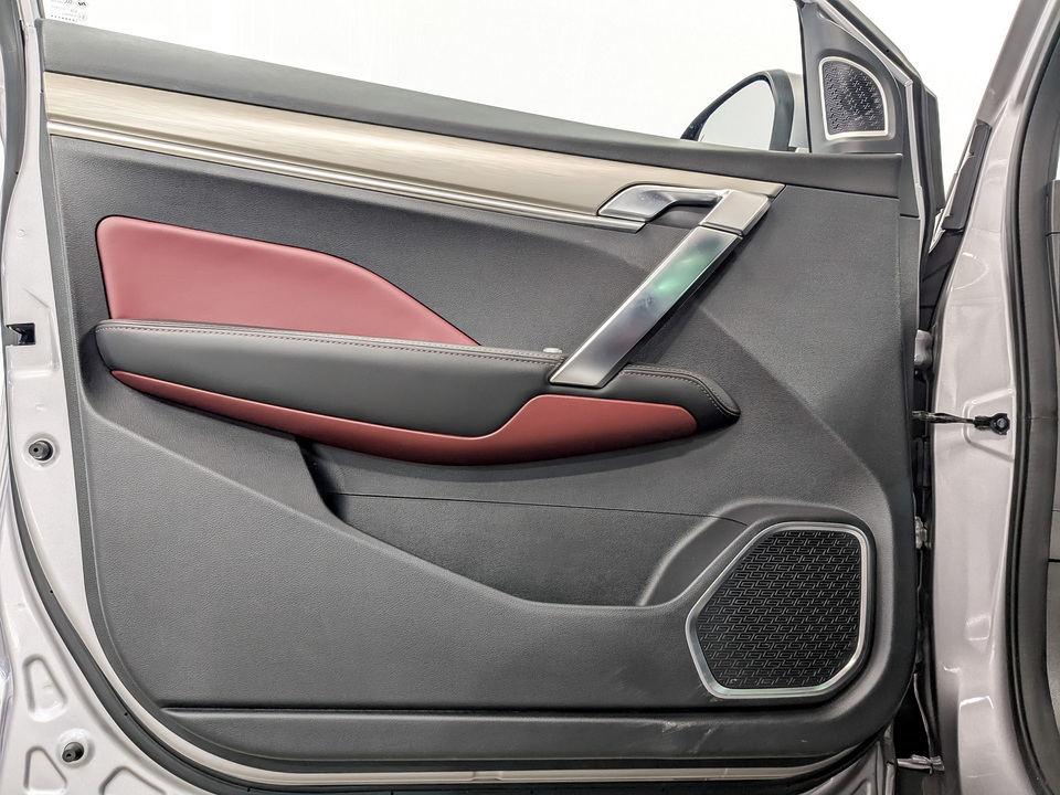 Geely Coolray с пробегом в автосалоне Форис Авто