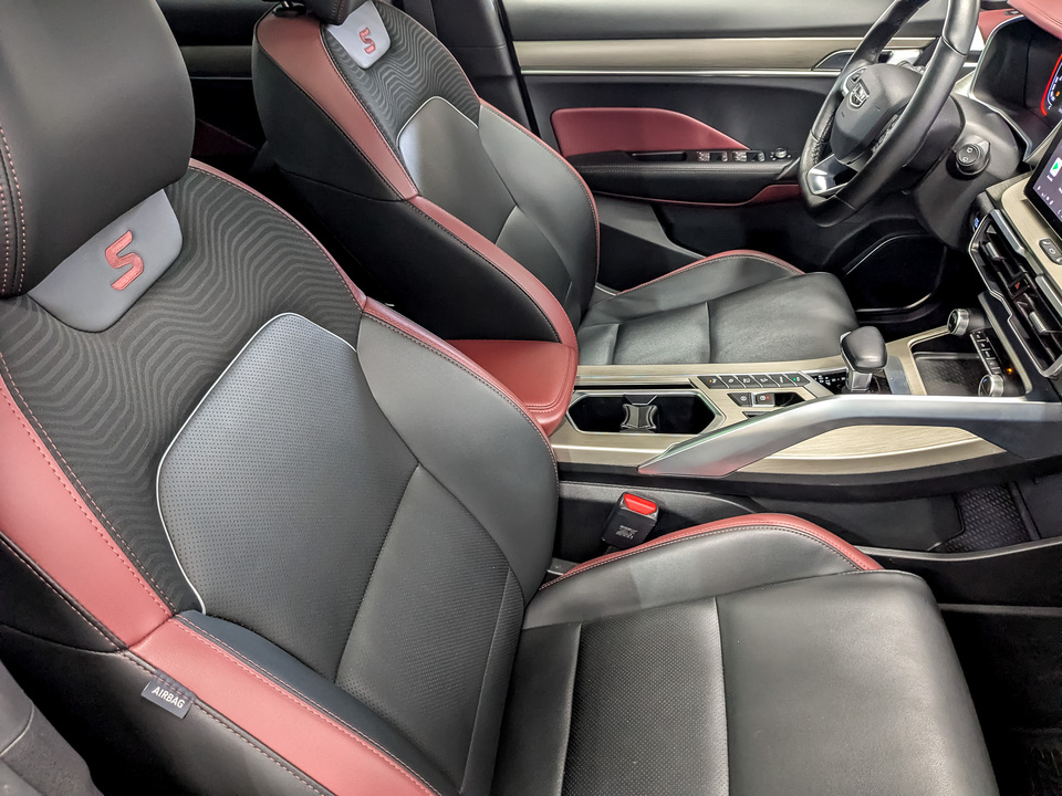 Geely Coolray с пробегом в автосалоне Форис Авто