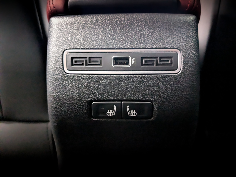 Geely Coolray с пробегом в автосалоне Форис Авто