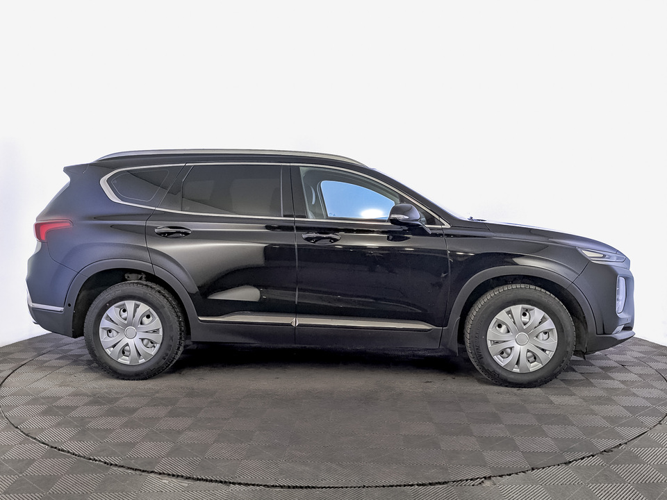 Hyundai Santa Fe с пробегом в автосалоне Форис Авто