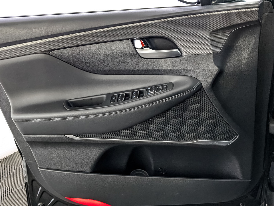 Hyundai Santa Fe с пробегом в автосалоне Форис Авто