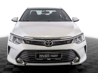 фото Toyota Camry VII 2015