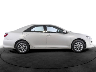 фото Toyota Camry VII 2015