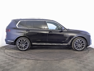 фото BMW X7 (G07) 2025