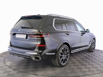 фото BMW X7 (G07) 2025