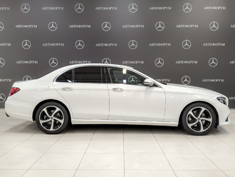фото Mercedes-Benz E (W/S213) 2020