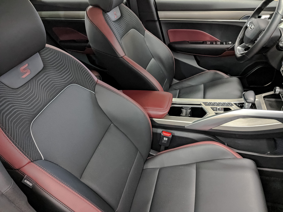 Geely Coolray с пробегом в автосалоне Форис Авто