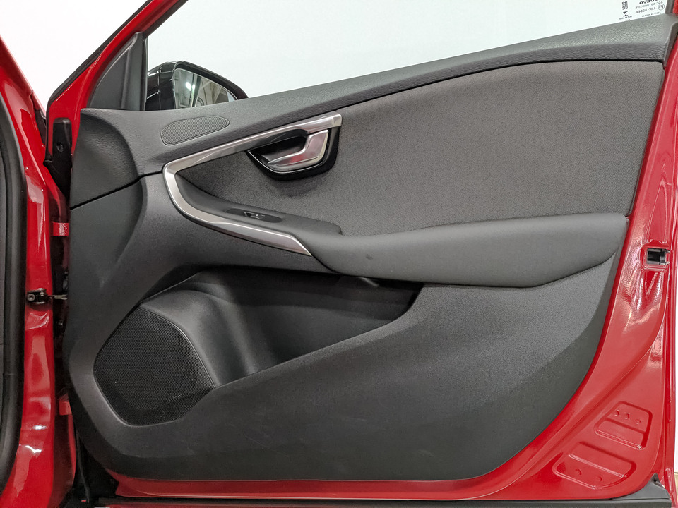 Volvo V40 Cross Country с пробегом в автосалоне Форис Авто