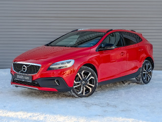 фото Volvo V40 II 2019
