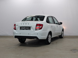 фото Lada Granta II 2023