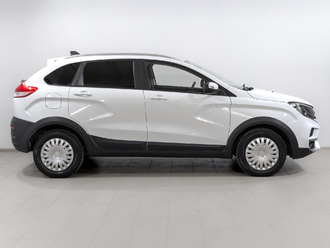 фото Lada XRAY 2021