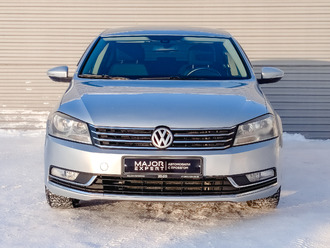 фото Volkswagen Passat B7 2012