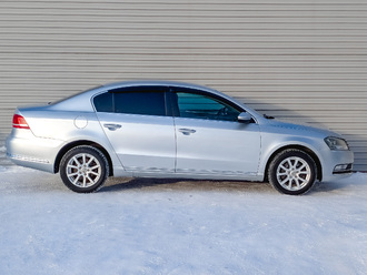 фото Volkswagen Passat B7 2012