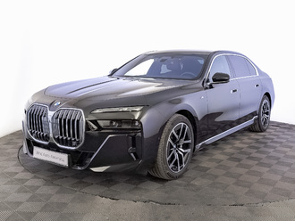 фото BMW 7 (G70) 2024