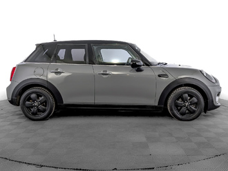 фото Mini Mini III (F56/F55) 2018