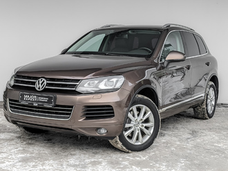 фото Volkswagen Touareg II 2011