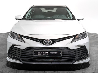 фото Toyota Camry VIII 2021