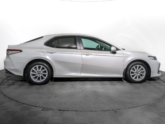 фото Toyota Camry VIII 2021