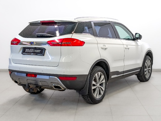 фото Geely Atlas 2021