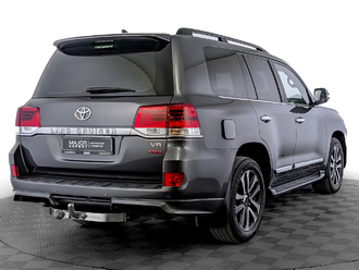 фото Toyota Land Cruiser 200 2019