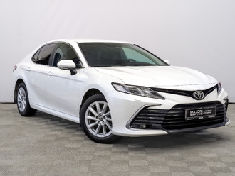 фото Toyota Camry VIII 2021