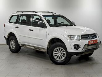 фото Mitsubishi Pajero Sport II 2015