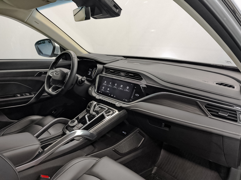 Geely Atlas Pro с пробегом в автосалоне Форис Авто