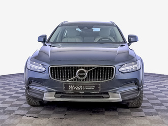 фото Volvo V90 CC 2020
