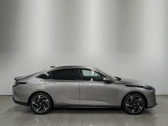 фото Changan Lamore 2023