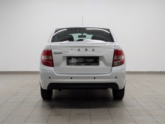 фото Lada Granta II 2022